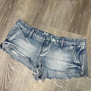Hurley Cutoff Jean Shorts Size 28 Light Wash Low Ride